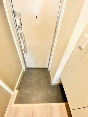 【玄関】 | エスペランサＳⅧ | ※同建物同型別のお部屋