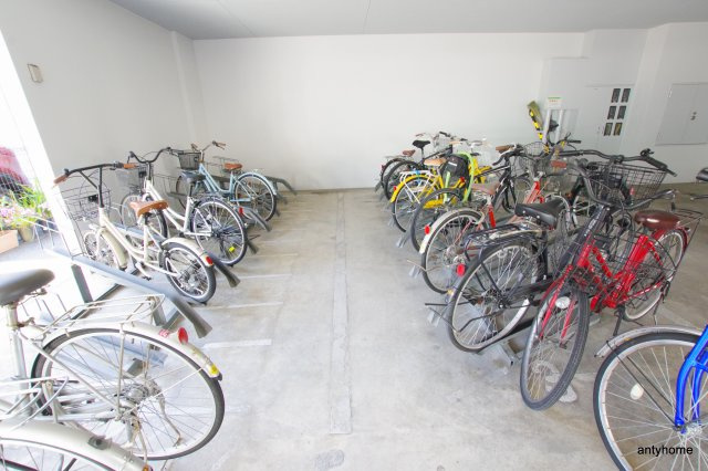 アミスタ菅原　仲介手数料無料の駐車場