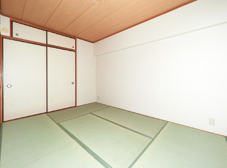 エクセレント今寺の寝室