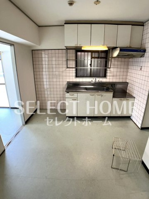 【居間・リビング】 | 岩津マンション | 使いやすい居間です