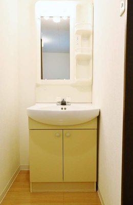 【洗面所】 | フレグランス沖洲 | 脱衣スペースもあります