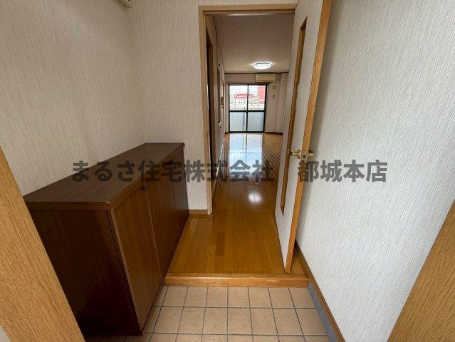 アルバーレ625の玄関|206の写真