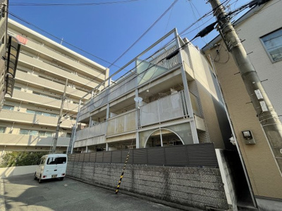 【外観】 | トラッディハウス服部