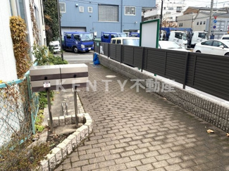 【エントランス】 | 落ち着いたエントランスです