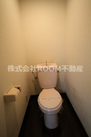 メゾンパークインのトイレ|シンプルで使いやすいトイレです