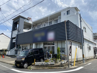 【外観】 | 昭和48年築RC造、テナント付き収益物件