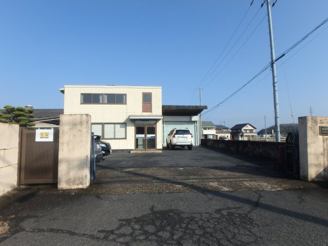 粒江倉庫の外観