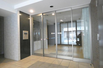 【エントランス】 | ラ・クラッセ札幌ステーションラフィーネ | オートロックのあるマンションエントランス