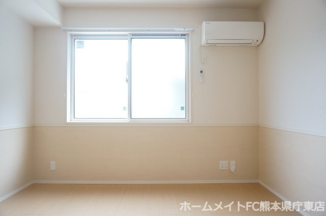 熊本市東区長嶺東５丁目のアパートの洋室