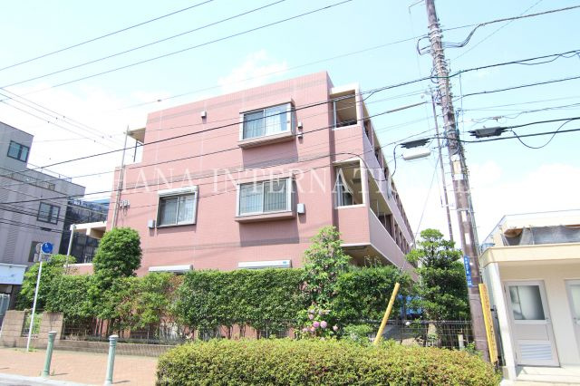 クレシア・アイ  の外観