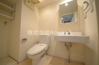 【トイレ】 | ＫＤＸレジデンス本町橋 | 落ち着いた色調のトイレです