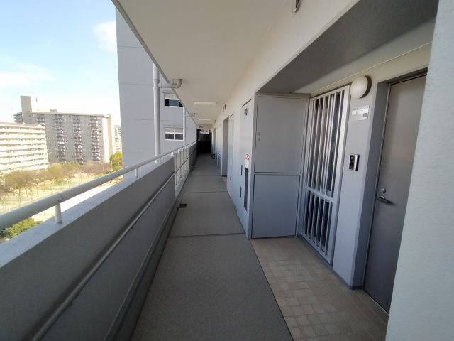 ウェルコートしぎののその他共用部分|玄関前通路です。