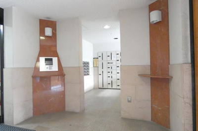 【エントランス】 | ラピスガーデン旭ヶ丘 | オートロックのあるマンションエントランス