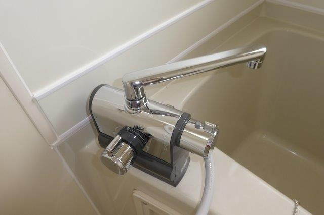 中山コーポ１の浴室|サーモスタッド付き水栓