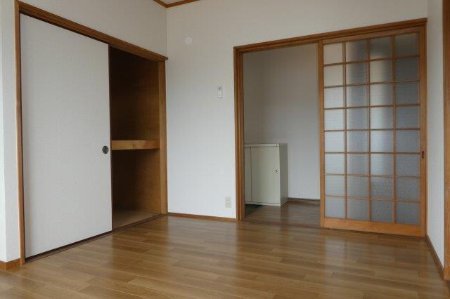 中山コーポ１の収納|洋室