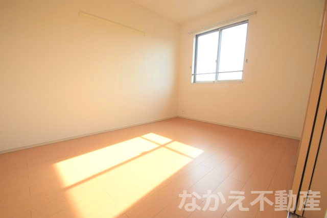 【寝室】 | 落ち着いて過ごせるお部屋なので、寝室にいかがでしょうか