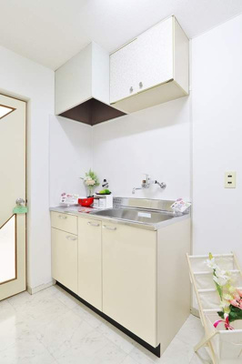 【キッチン】 | ヤングハイツ | お料理しやすいキッチンです