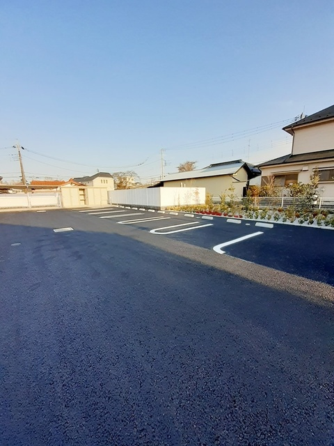 ローズマリーⅡの駐車場