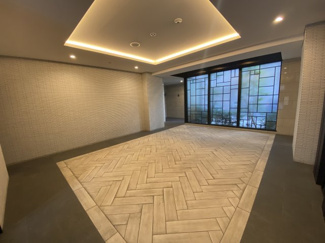 【ロビー】 | 清潔感あふれるマンション内共用部