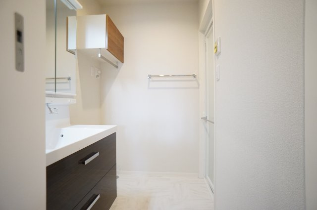 Purple7 西葛西の独立洗面台