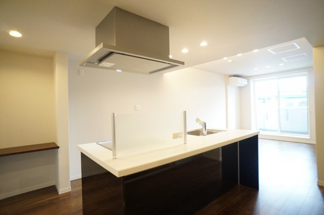 Purple7 西葛西のキッチン