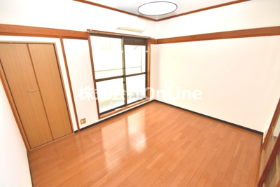 【居間・リビング】 | ニッコーハイツ | ゆったりとした居間です