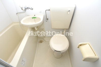 【トイレ】 | ニッコーハイツ | ゆったりとした空間のトイレです