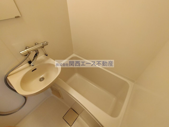 【浴室】 | レオパレスシュバリエ