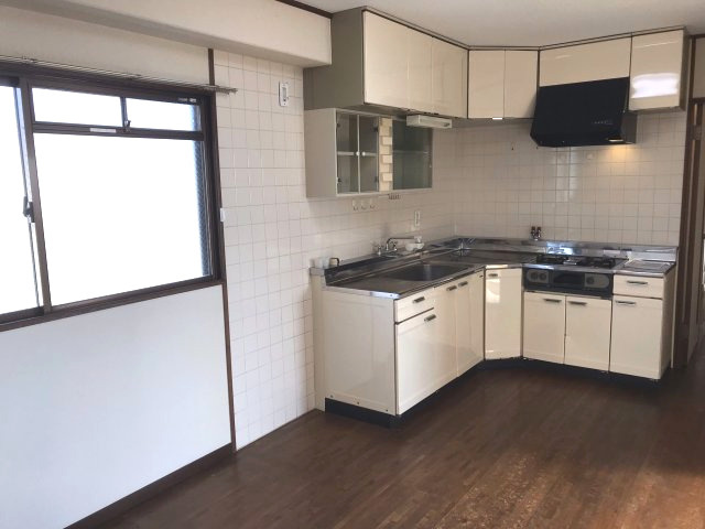 センチュリーコート紀ノ川のキッチン