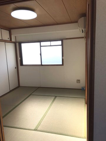 センチュリーコート紀ノ川の和室