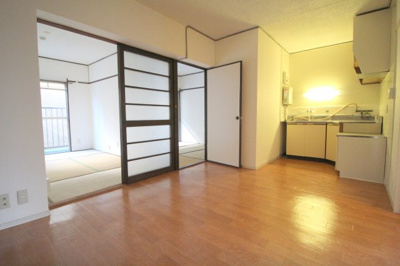 【居間・リビング】 | パレス柴原