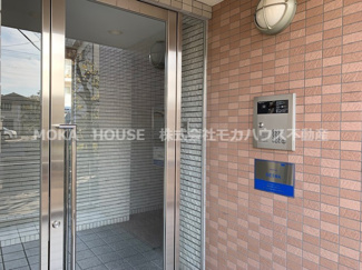 【エントランス】