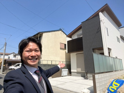 【外観】 | 千種区日岡町3丁目　全1棟＜仲介手数料無料＞田代小・城山中　新築一戸建て | 12/24撮影
住宅ローンアドバイザーの村田です。住宅ローン審査が通らなかった方、あきらめる前にご相談ください。