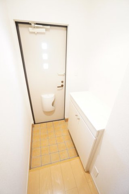 【玄関】 | ハイグレイス３番館 | ※同物件・同タイプの写真です。