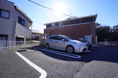 【駐車場】 | ハイグレイス３番館