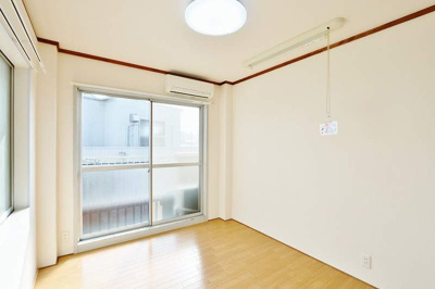 【洋室】 | 浜口マンション | コンパクトで使いやすい洋室です