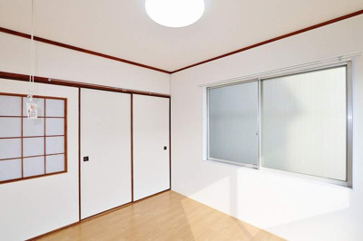 【内装】 | 浜口マンション | 明るい室内です