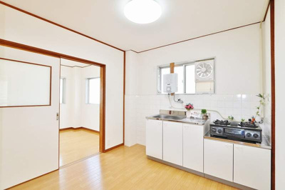 【居間・リビング】 | 浜口マンション | 使いやすい居間です