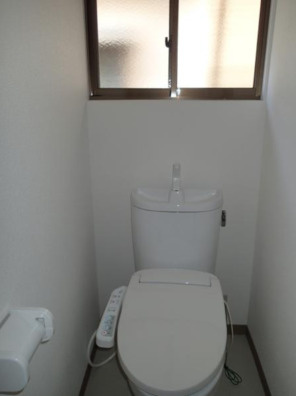 【トイレ】 | 紅葉町２一戸建て