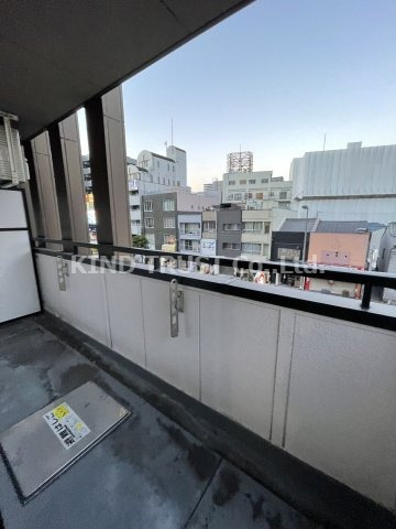 ラムアンドエヌエンタープライズのバルコニー