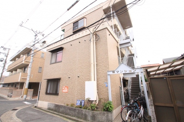 林マンションの外観