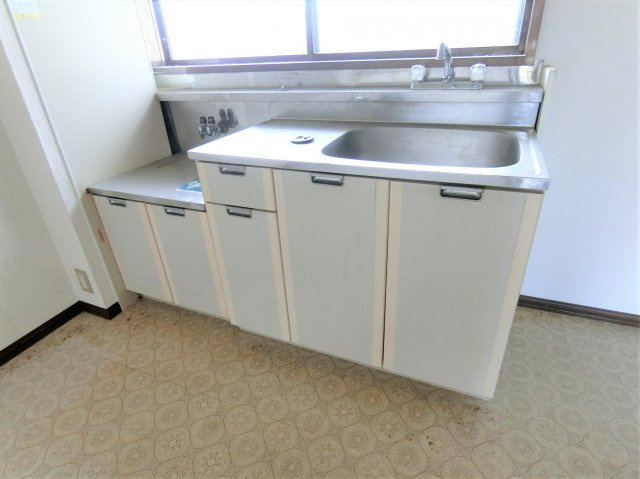 シティハイム　クオリティのキッチン|1階の別の部屋の写真です。写真と異なる場合も御座います。