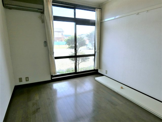 シティハイム　クオリティの洋室|1階の別の部屋の写真です。写真と異なる場合も御座います。