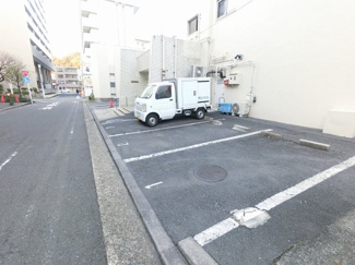 【駐車場】 | 平置駐車場です。