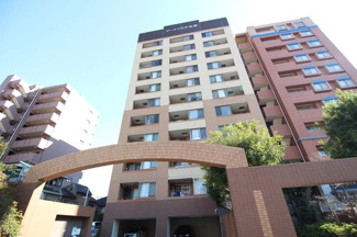 【外観】 | 平成１５年築の計画的な修繕がなされた管理体制良好の優雅な外観です♪