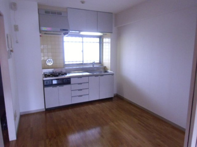 【居間・リビング】 | 第二サンライズビル