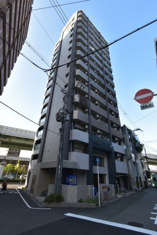 クリスタルグランツ大阪センターSt．の外観