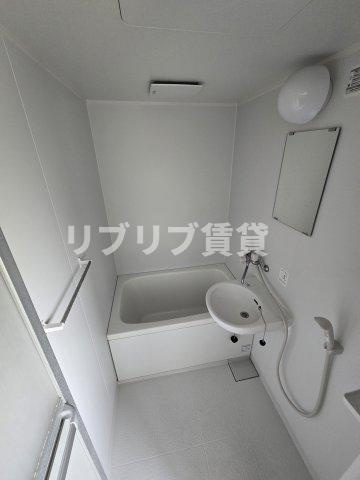 ホワイトレジデンスの浴室