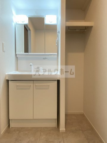 メゾン エインシェントⅡの独立洗面台