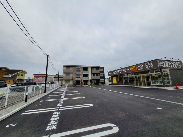アール ド ヴィーヴルの駐車場